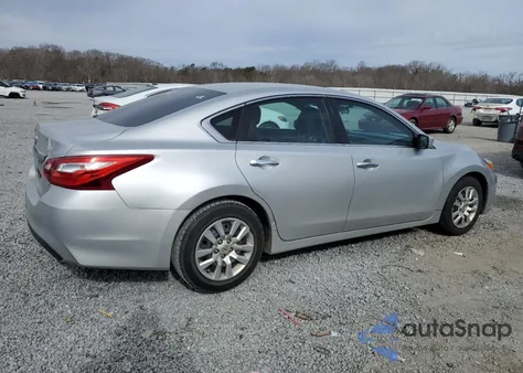 2016 Nissan Altima 2.5 из США, поврежденный, VIN 1N4AL3AP0GC192995